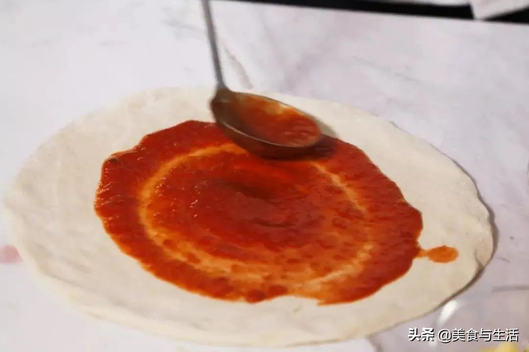 披萨的正宗做法和配方,商用披萨皮制作教程和配方