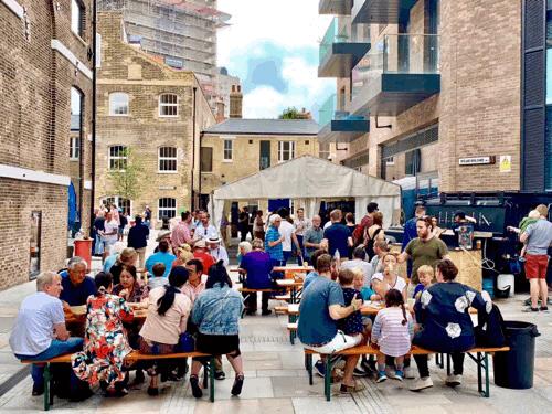 最难开发的英国伦敦，这家中国公司做到了，第一个交房