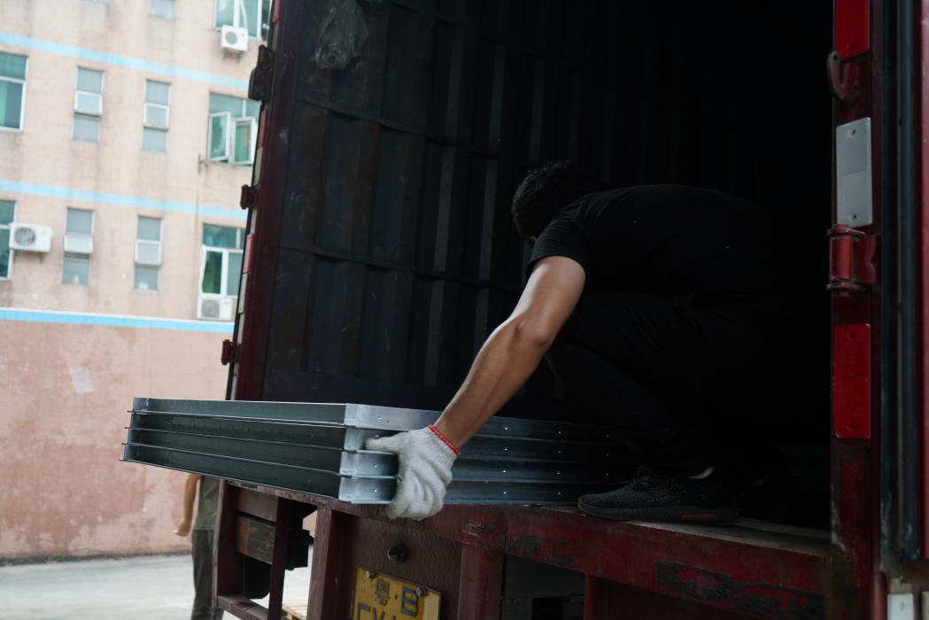 身残志坚小伙超励志创业经历,创业之路励志小伙