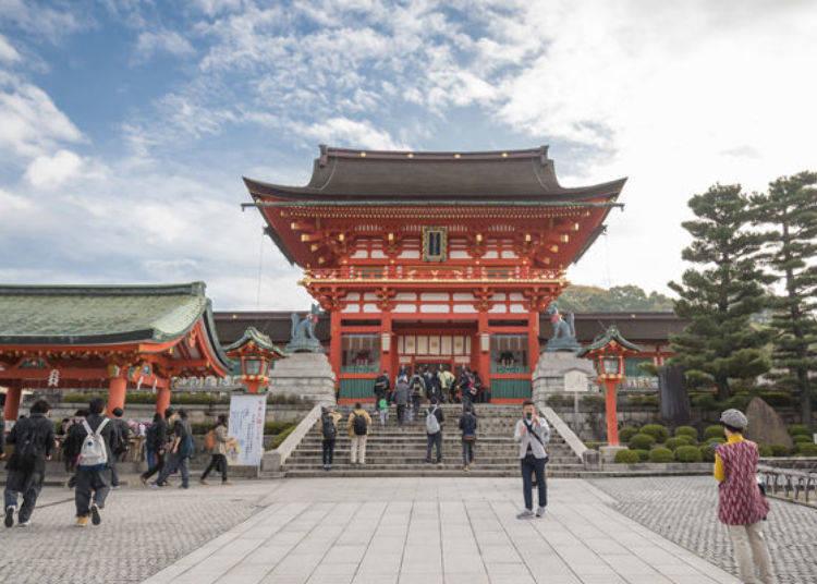 无论哪里都是朱红色鸟居的“祈愿的参道”！带你寻访伏见稻荷大社