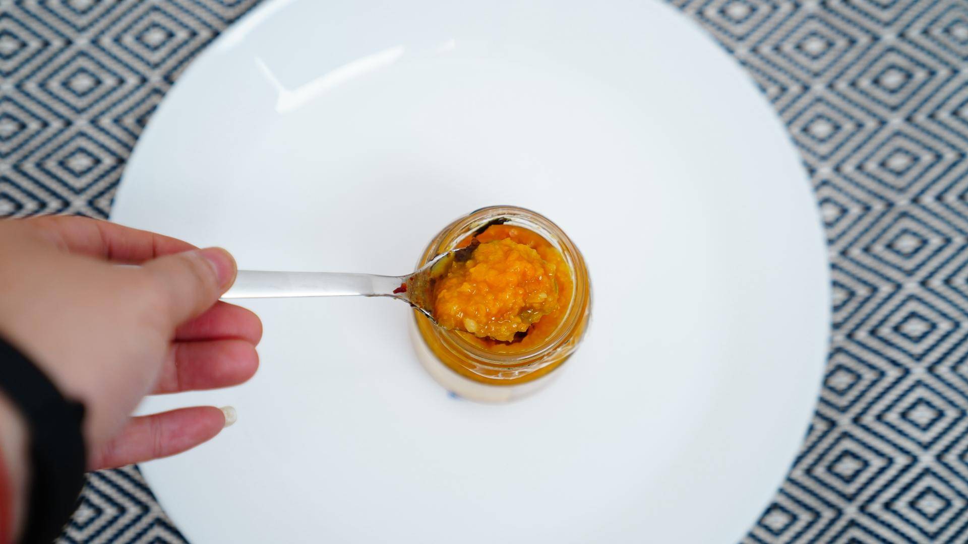 如何用老干妈调制万能秘制酱料,除了老干妈还有这16种酱料值得吃