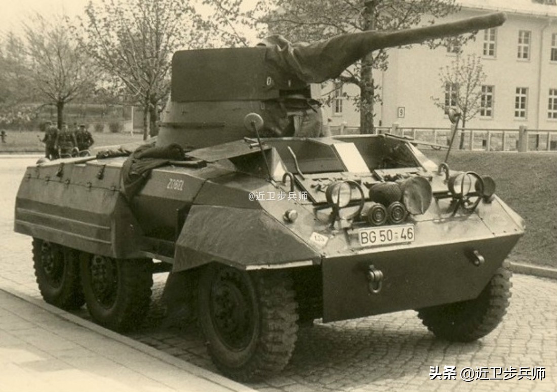 二战德国军用钢盔,二战德国钢盔战损