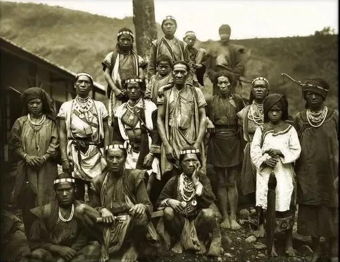 100张老照片见证世事沧桑,四十张经典相片