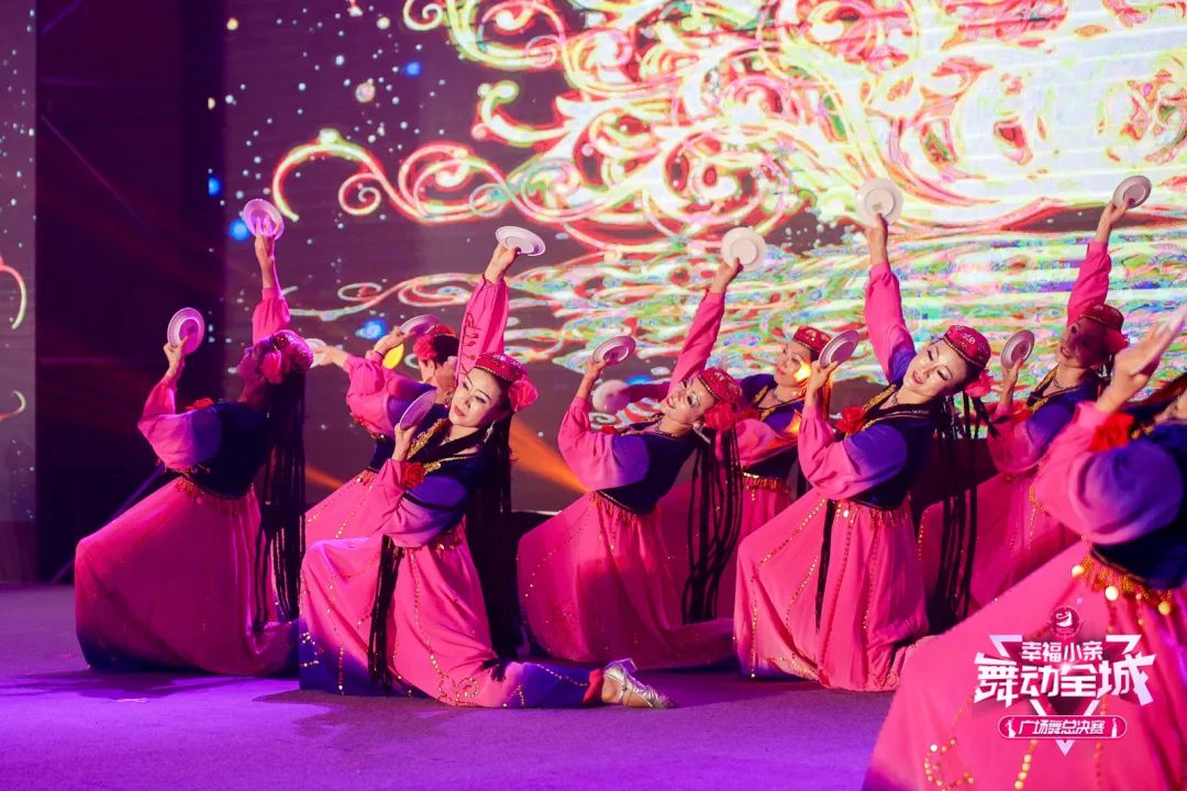 春晚广场舞比赛,大家一起来广场舞比赛第一名