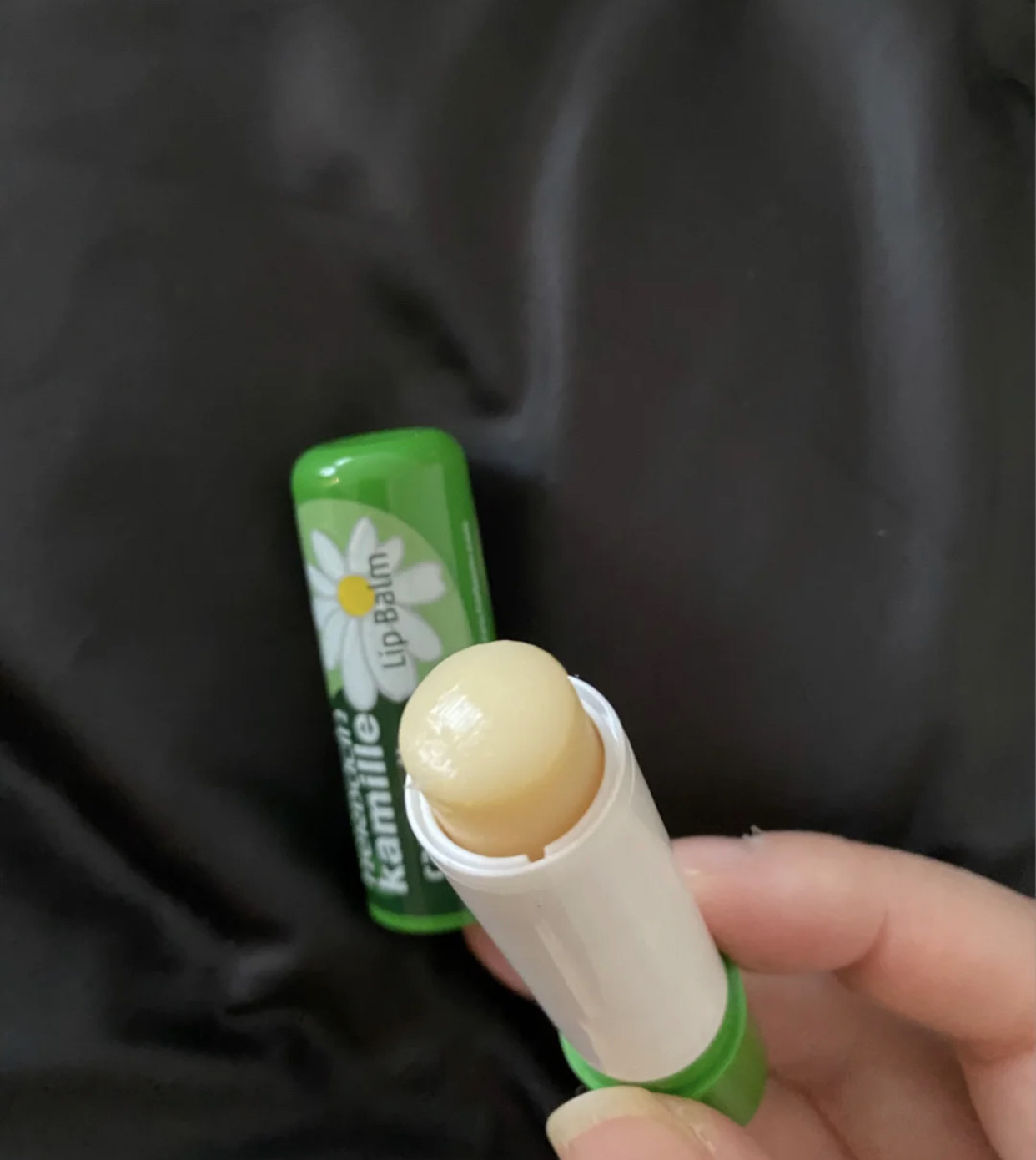 dhc是什么牌子的润唇膏,品牌的润唇膏好用吗