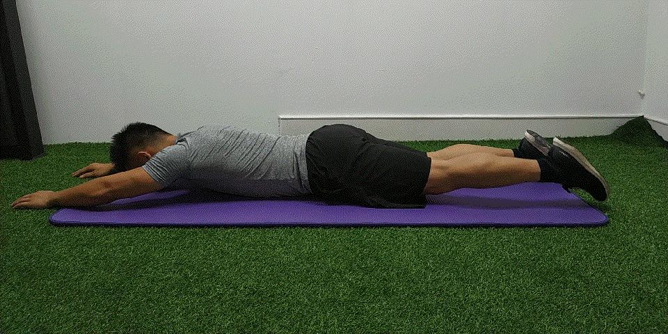 练这几个动作让你的大腿又细又直,大腿练细了小腿越练越粗