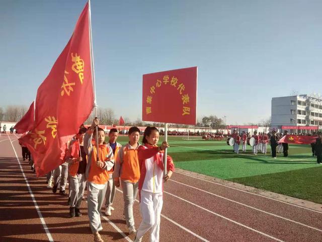 阜南县教育系统（南片区）中小学校园足球联赛在王化镇开幕