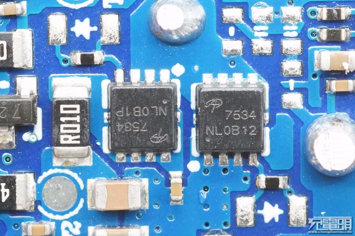 征拓20w快充拆解,征拓100w桌面充电器