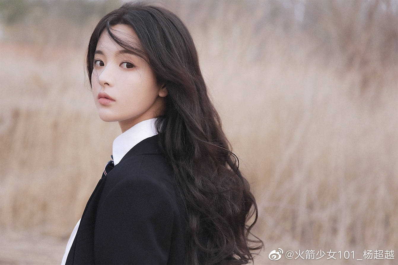 杨超越吐槽生活,杨超越吐槽圈内好友