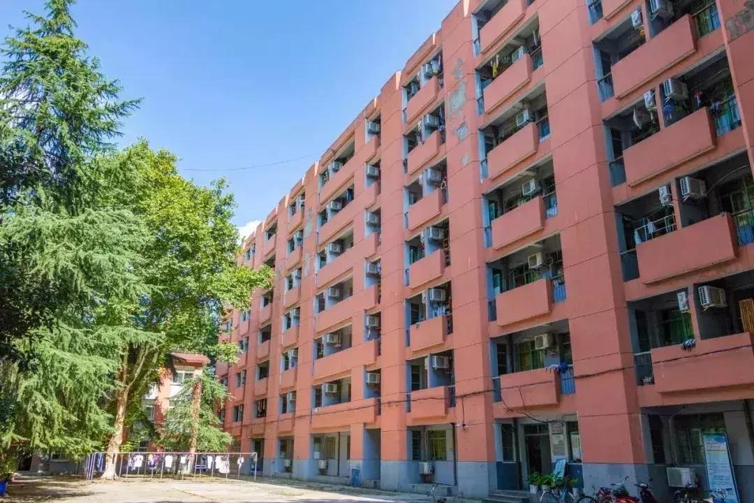 南京12所高校宿舍,南京市各大学宿舍条件排名