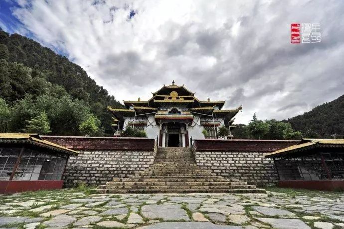 藏于山水间的度假酒店推荐,可以看日落和海景的度假酒店