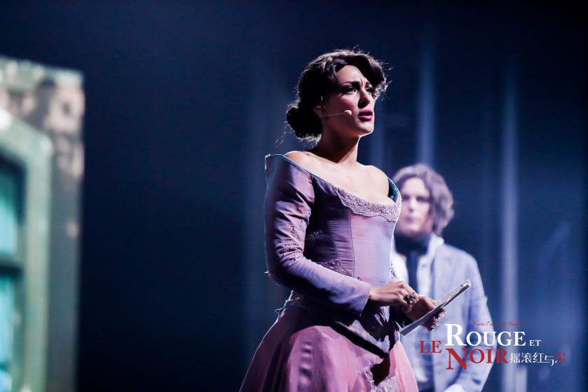 摇滚红与黑叮咚首演,摇滚红与黑最火版