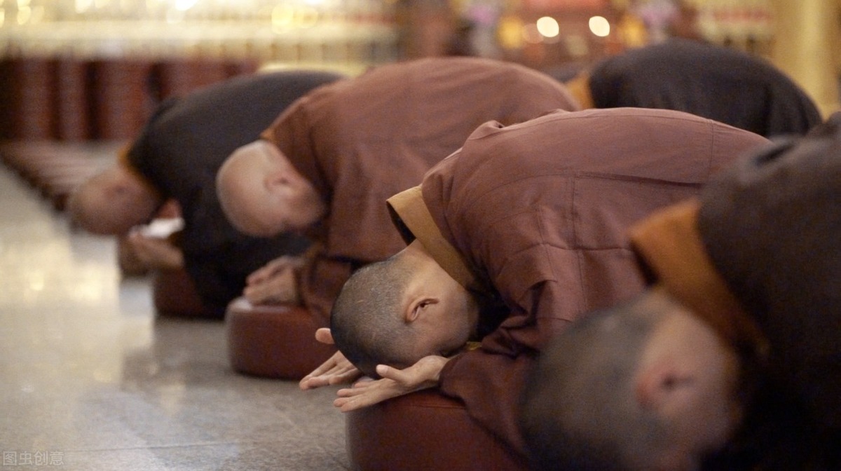 宁波一和尚去外地念经时走失，八天只吃两包方便面和一碗馄饨