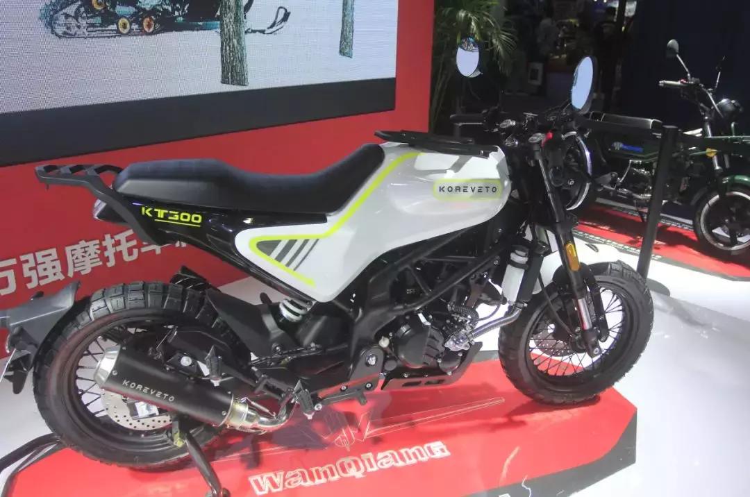 mini科尔维特多少钱一辆,克尔维特兰博300复古跑车