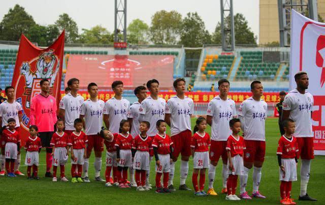 曝中甲两队已欠薪3个月,曝地产欠薪数月