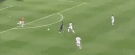 他是最被低估的巨星,梅西同样是顶级中场大师