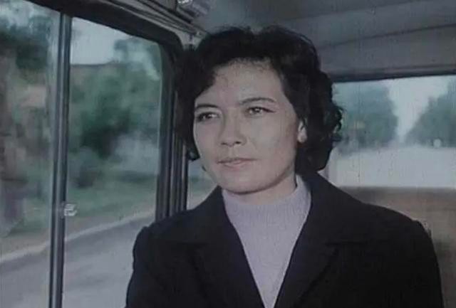 杨雅琴苦菜花图片,杨雅琴悲剧人生