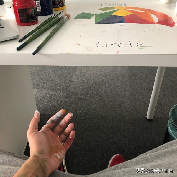 陈坤晒儿子帅气校服照,陈坤17岁儿子