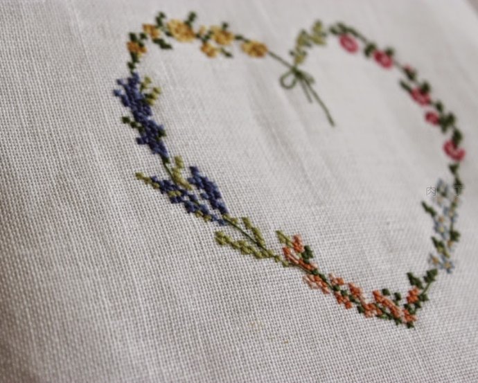 意大利设计师Luli的十字绣图纸及成品图片作品大全，编织也能用到