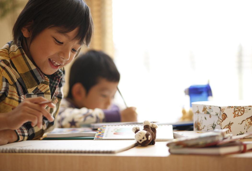 如何教育孩子独立依赖父母,孩子不体贴父母怎么引导