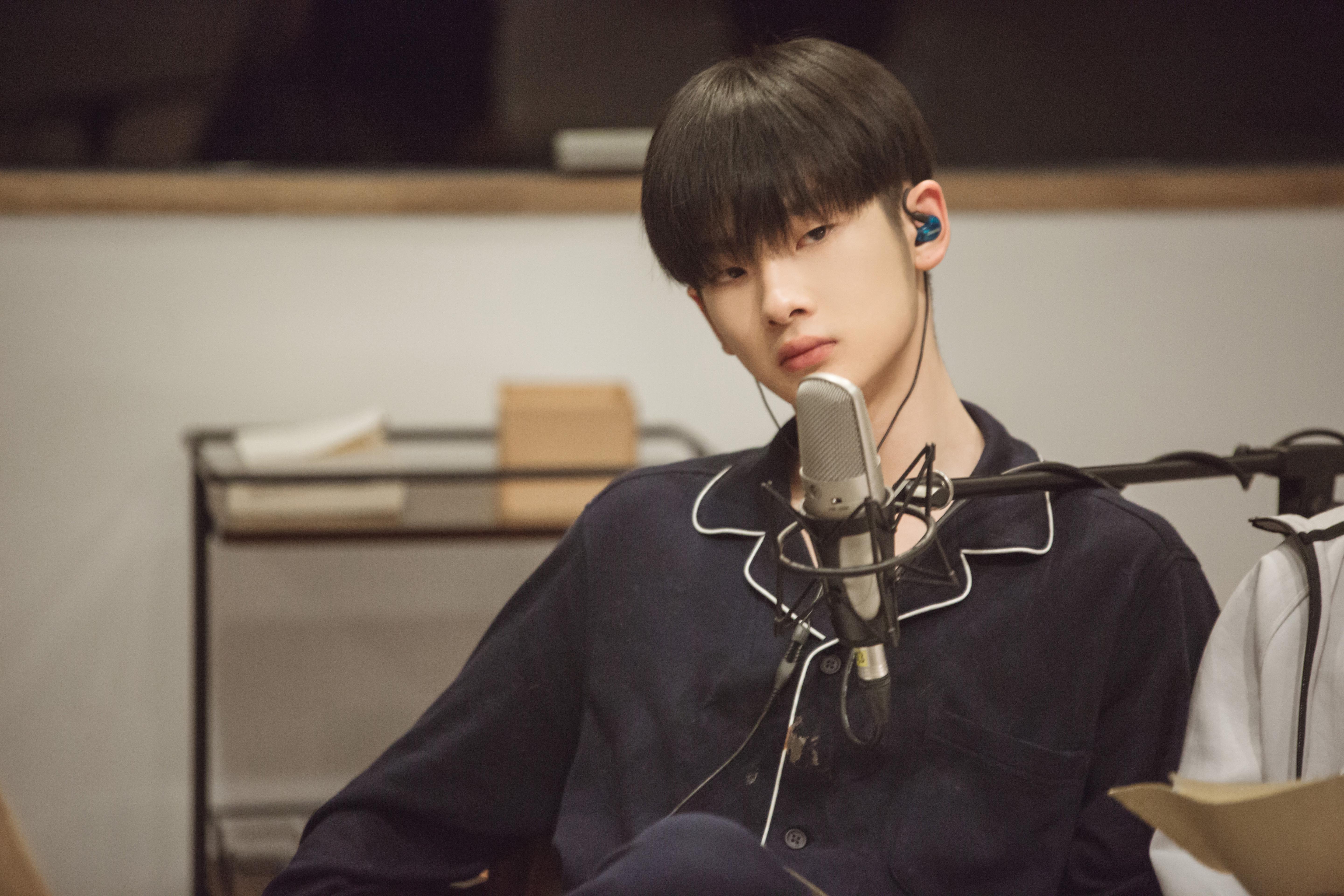 人前是巨星，人后是赚钱工具？这7位明星的爹妈，堪比“吸血鬼”