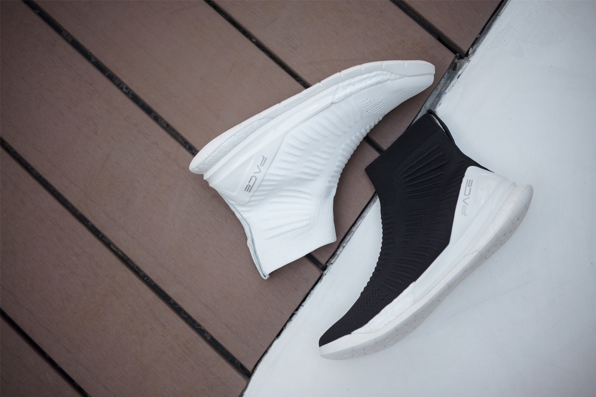 王一博同款安踏跑鞋,耐克王一博同款环保潮鞋