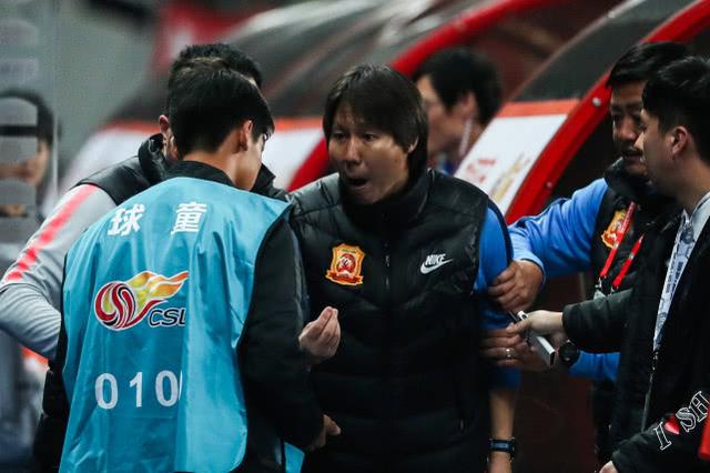 李铁踢假球的真实视频,李铁踢假球视频