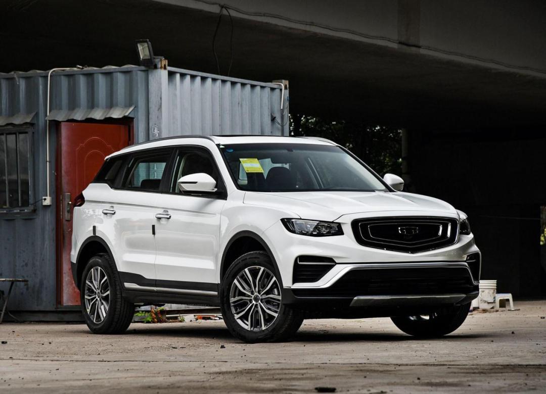 15万预算suv买新车好还是二手车好,博越对比智跑哪个值得买