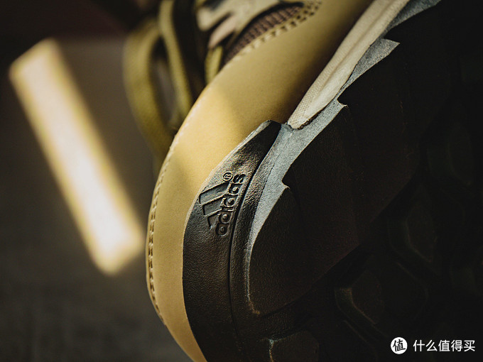 adidas阿迪达斯男子跑步鞋fy4320,阿迪达斯耐磨实战篮球鞋灰蓝开箱