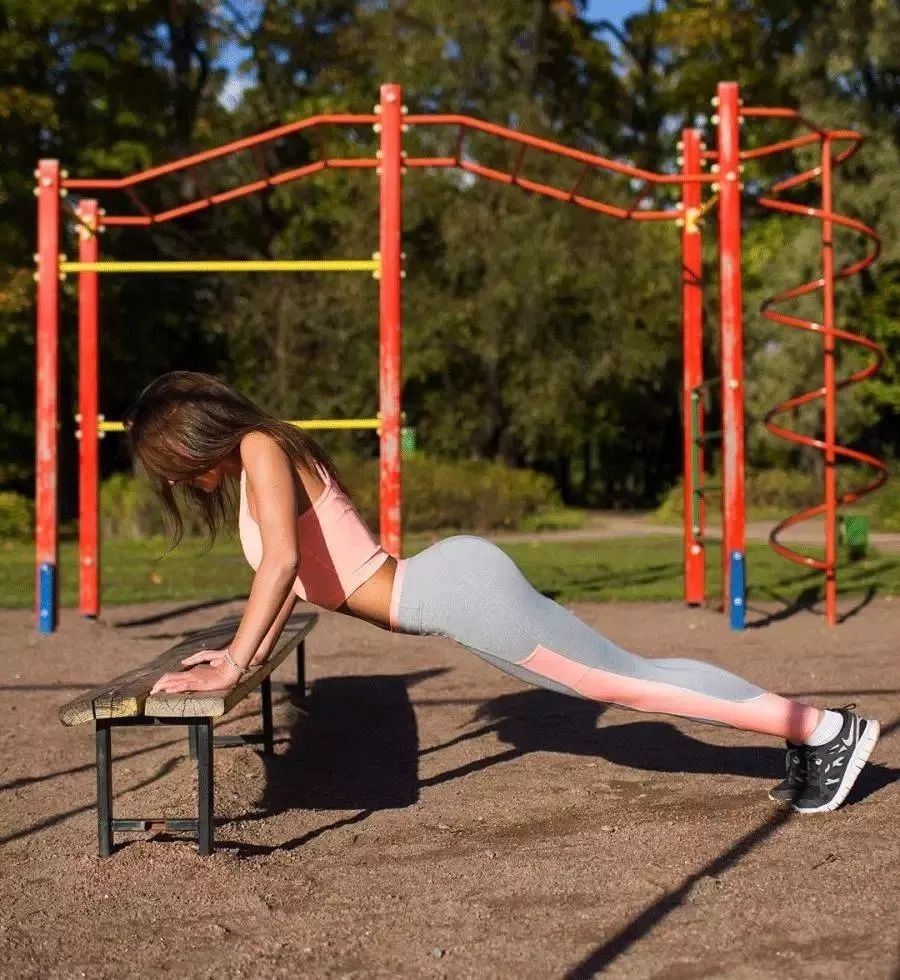 健身新手有没有必要吃谷氨酰胺,老人可以服用健身补剂谷氨酰胺吗
