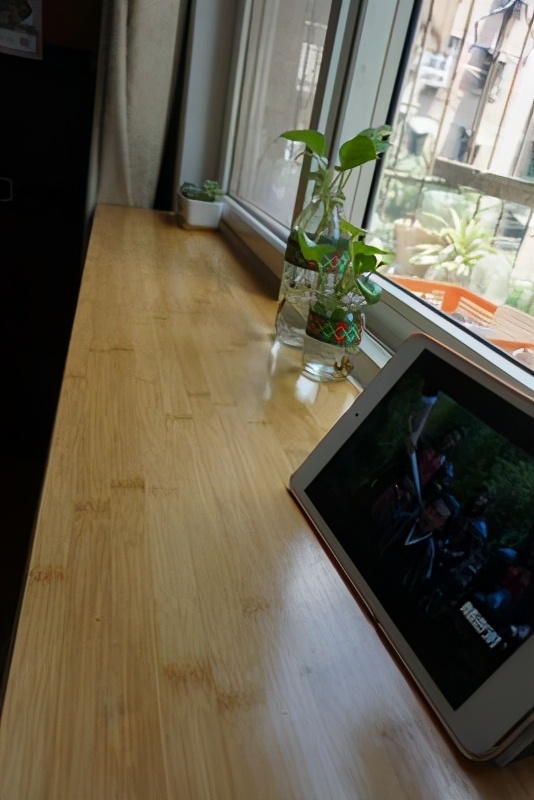 竹板材可以做桌面板吗？