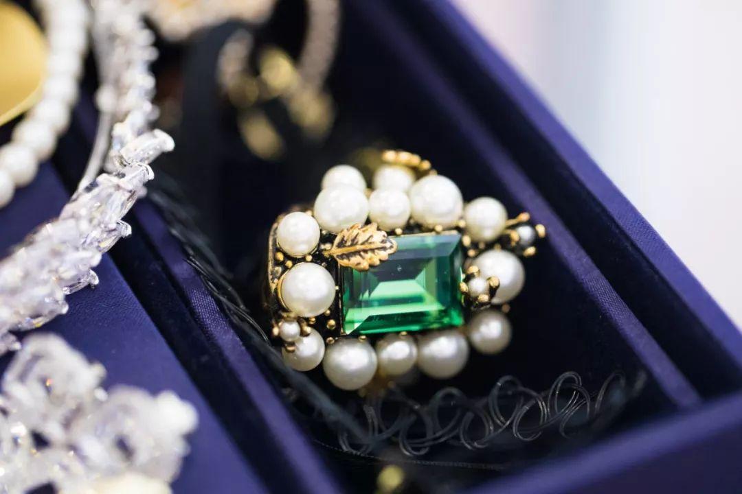 iu化妆同款,画iu同款妆