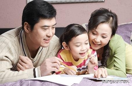 孩子*拍偷**妈妈“隐私照”，和同学互相“炫耀”，别让无知毁了孩子