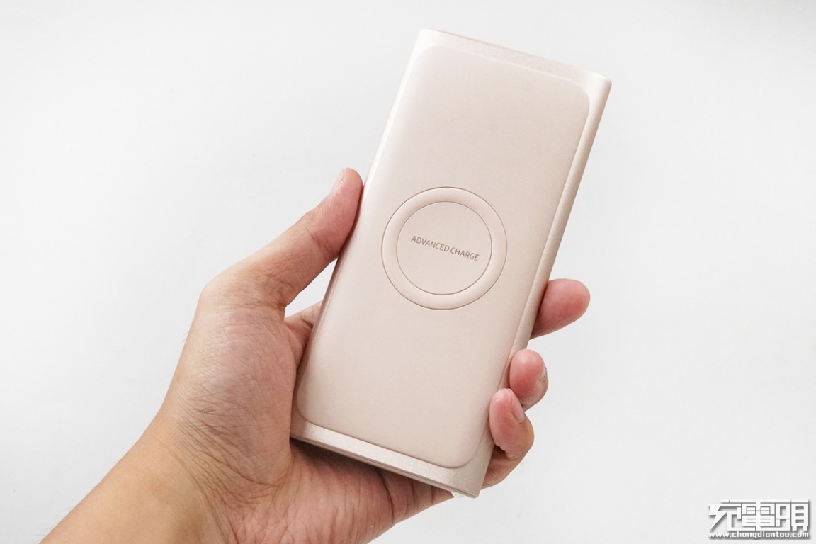 三星无线充电宝u1200,三星官方移动电源测评