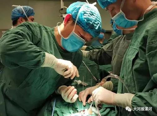 医院用3d打印保住骨肉瘤患者左手,医院3d打印应用