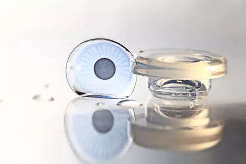 网购隐形眼镜必知常识,隐形眼镜可信任的品牌