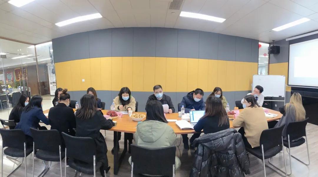 武汉市中小企业发展促进中心领导,武汉顶呱呱企业管理有限公司