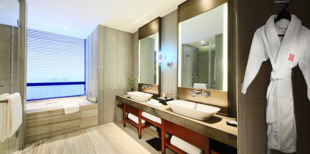 无锡太湖华邑酒店什么档次,无锡太湖华邑酒店游泳池