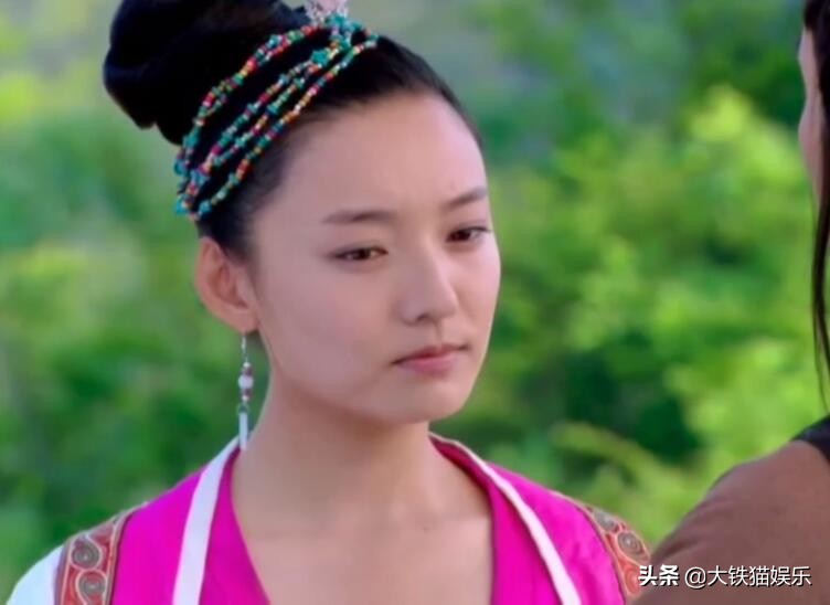 这4位女星太难了！被一位女配艳压不算啥，个个女配都吊打才尴尬