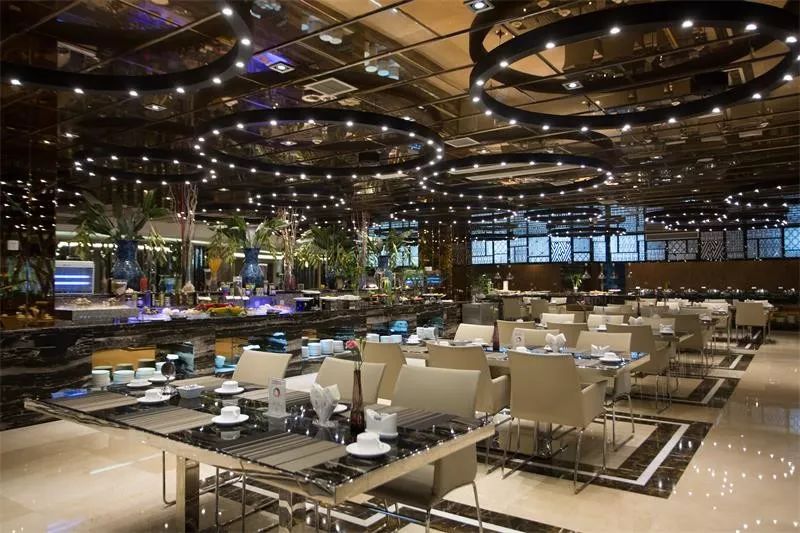 这家海鲜自助餐厅性价比超高,这家海鲜自助吃得太过瘾