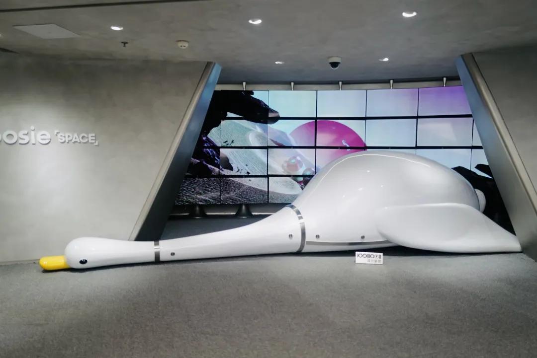 别争了,这条马路才是魔都内卷之王