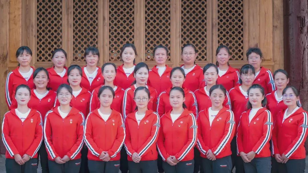 童心向党快乐成长新绛县幼儿园,爱心幼儿园童心向党