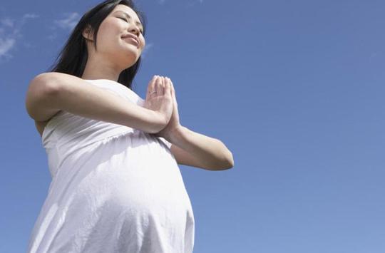 怀孕30周突然胎停是什么原因,怀孕突然停胎孕妇有什么反应