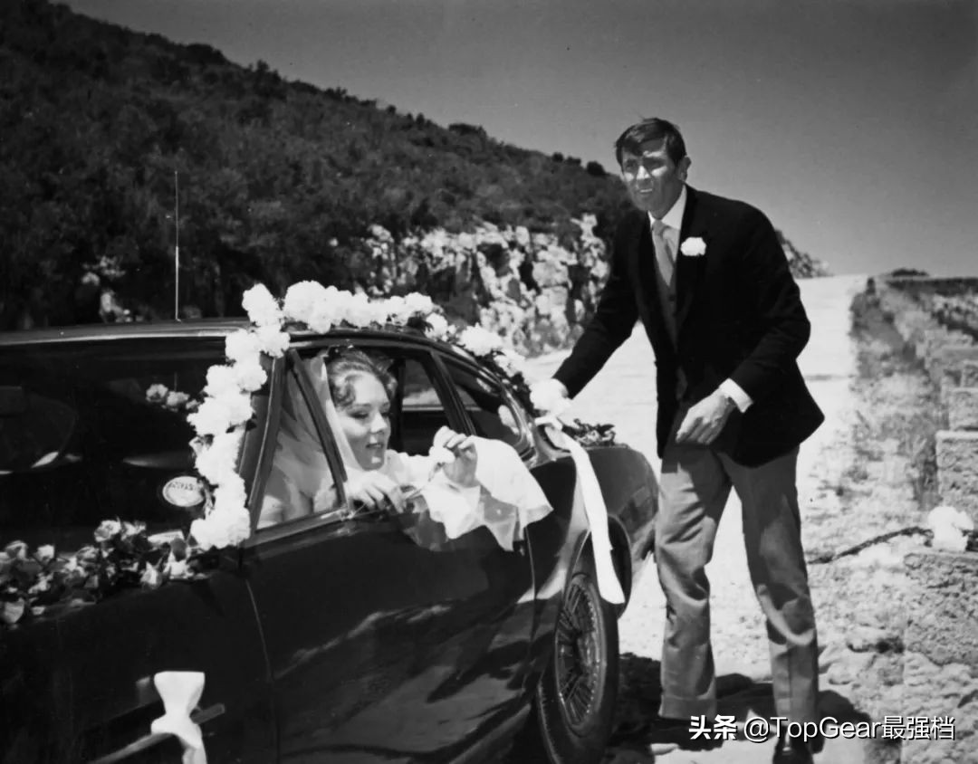 007座驾阿斯顿马丁,邦德路特斯