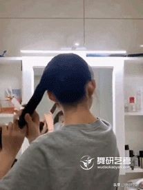 舞蹈高盘头的简单方法,儿童舞蹈盘头最简单