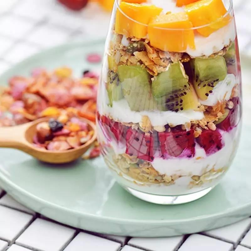 奶茶店椰子冰沙饮品图片,怎么样才能做成外面奶茶店的冰沙