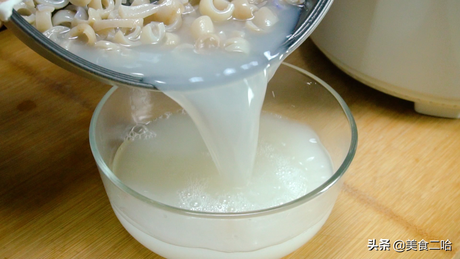 猪皮除了做皮冻还能咋吃,猪皮除了做冻还可以怎么吃