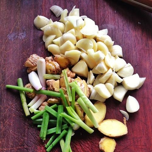 怎样做清炖鱼块汤,怎样做清炖鱼最好吃