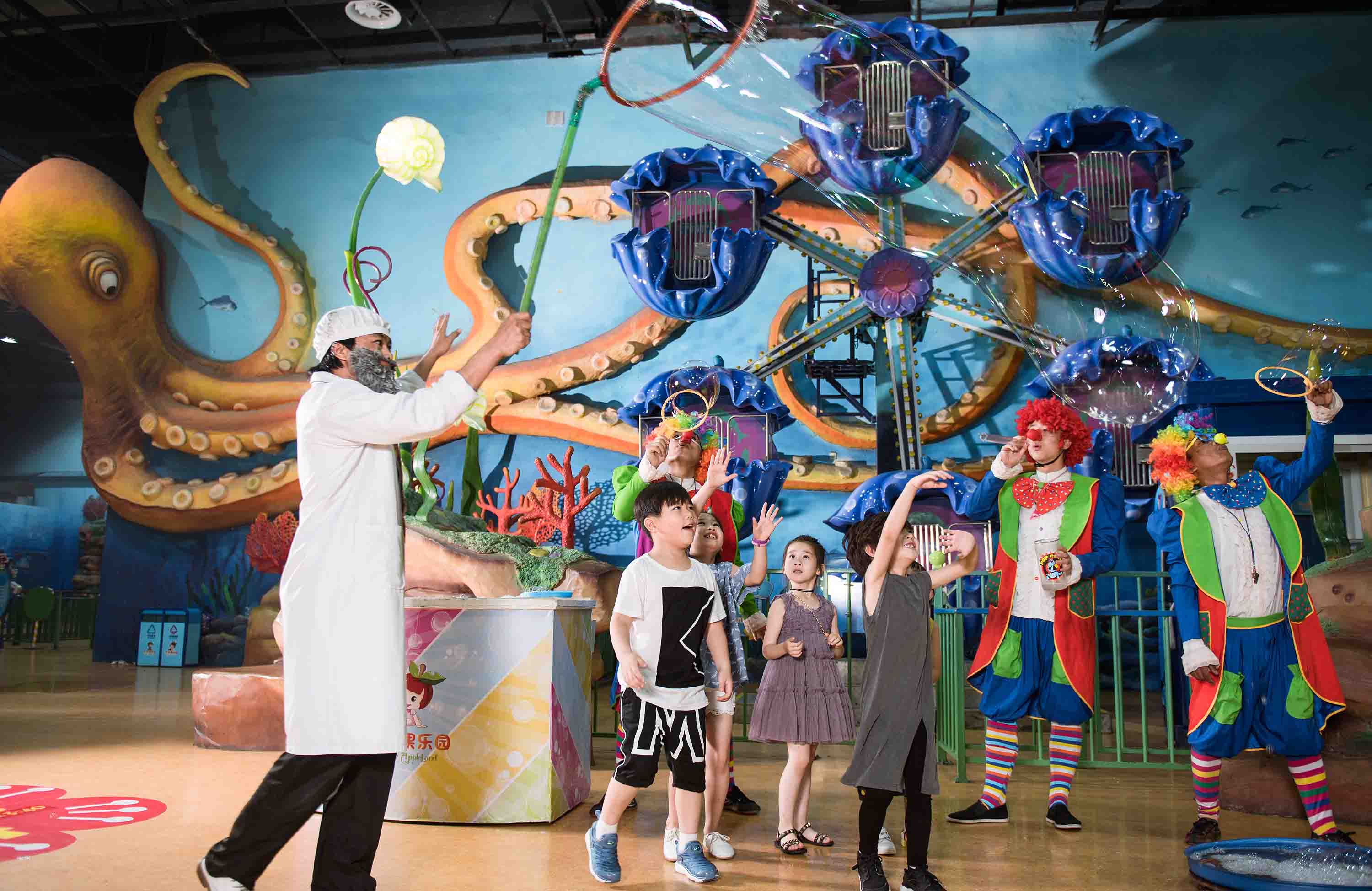 浜插瓙娓告椿鍔ㄦ澀宸炵儌鑻规灉涔愬洯,姣嶄翰鑺傜殑鏉窞