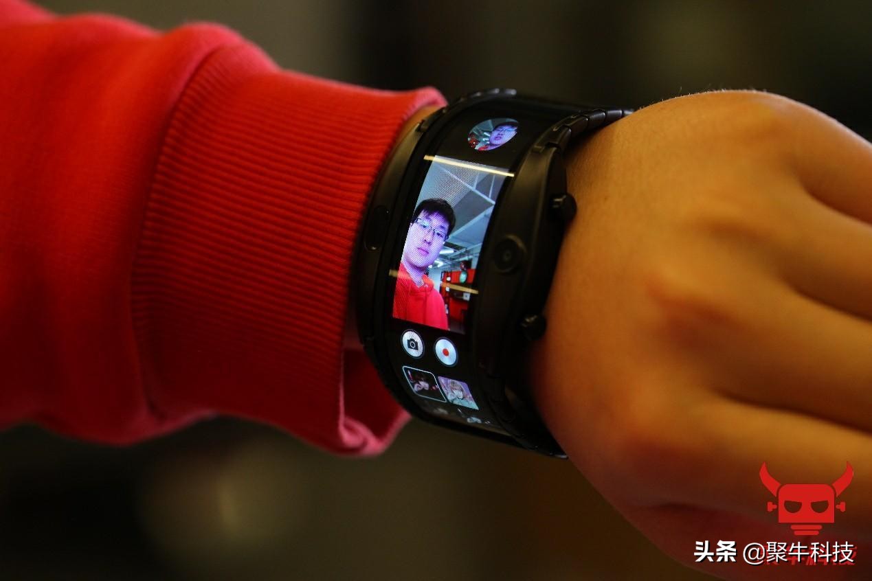 努比亚阿尔法智能手机,移动电话终端设备